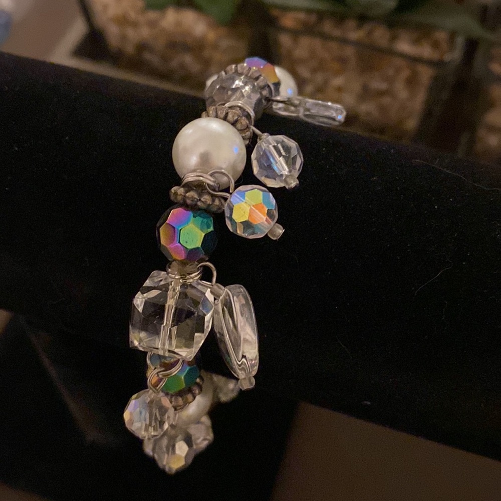 Crystal Cube and Heart Cha-Cha Bracelet - Picture 3 of 5
